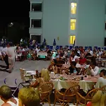 Candan Hotel de apartamente 4*