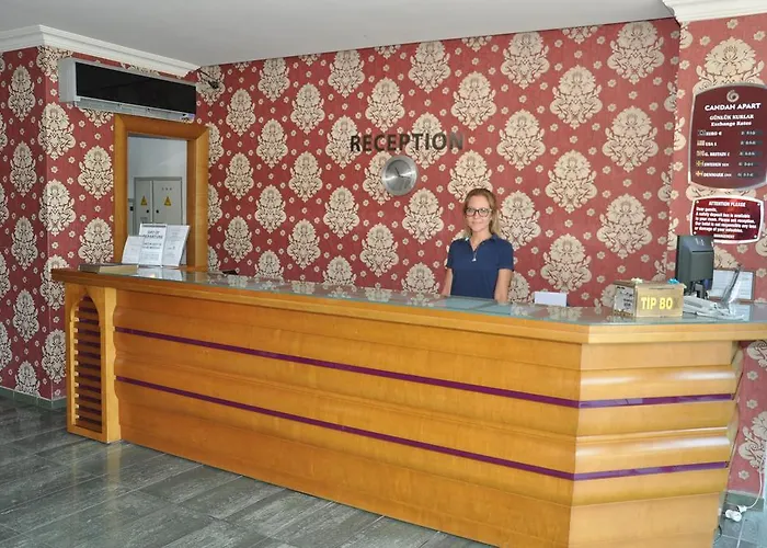 Candan Marmaris
