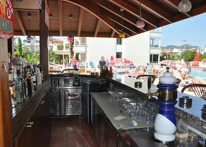 Candan Marmaris