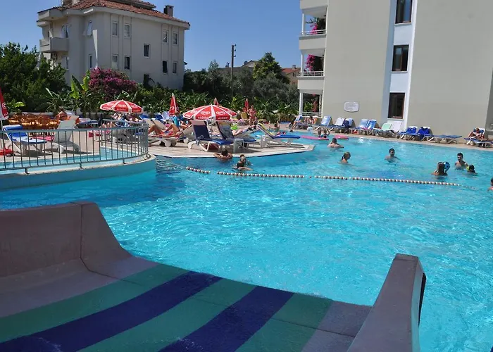 Aparthotel Candan