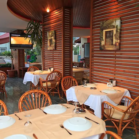 Apartahotel Candan