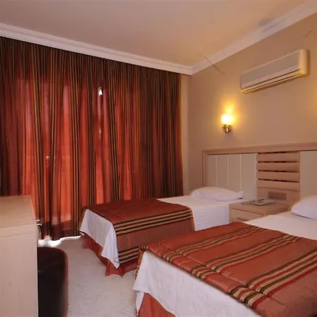 Apart Otel Candan 4*