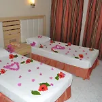 Aparthotel Candan