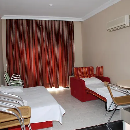 公寓式酒店 Candan 马尔马里斯