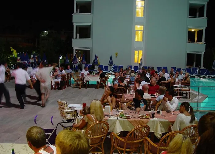 Candan Lejlighedshotel 4*