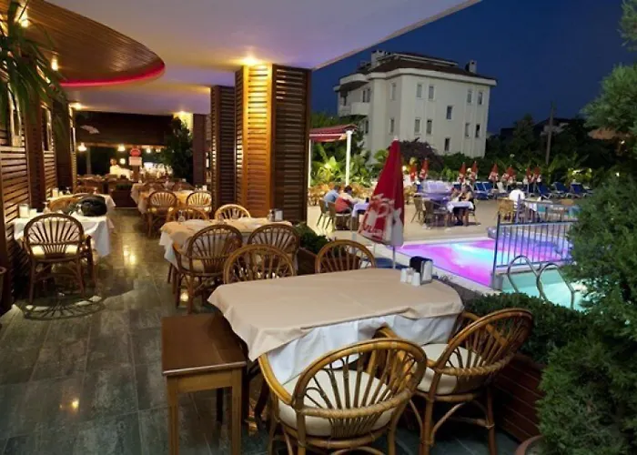Lejlighedshotel Candan 4*