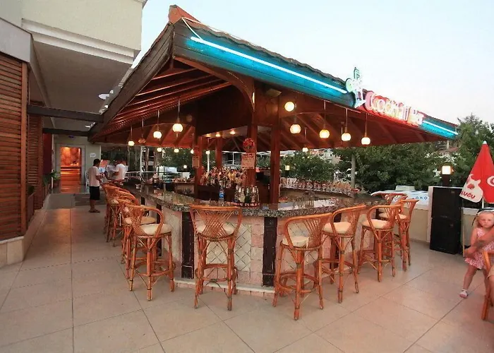 Candan Marmaris